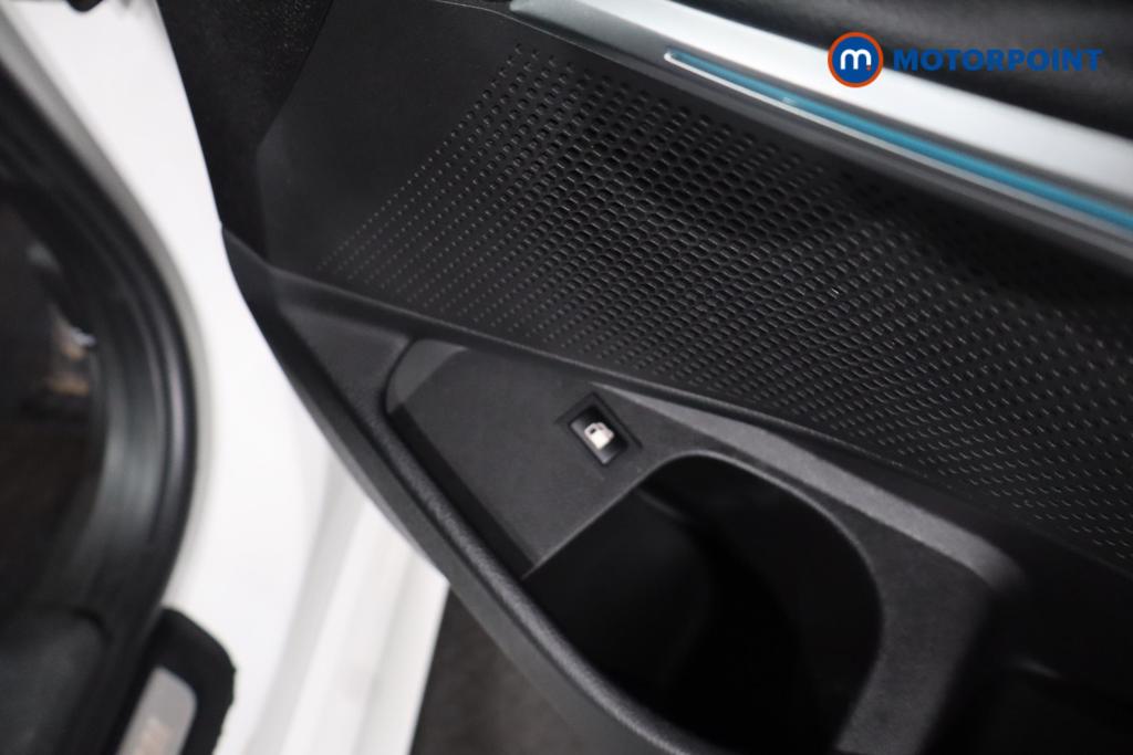 BMW 3 Series M Sport Automatic Petrol Plug-In Hybrid Saloon - Stock Number (1599622) - 13th supplementary image