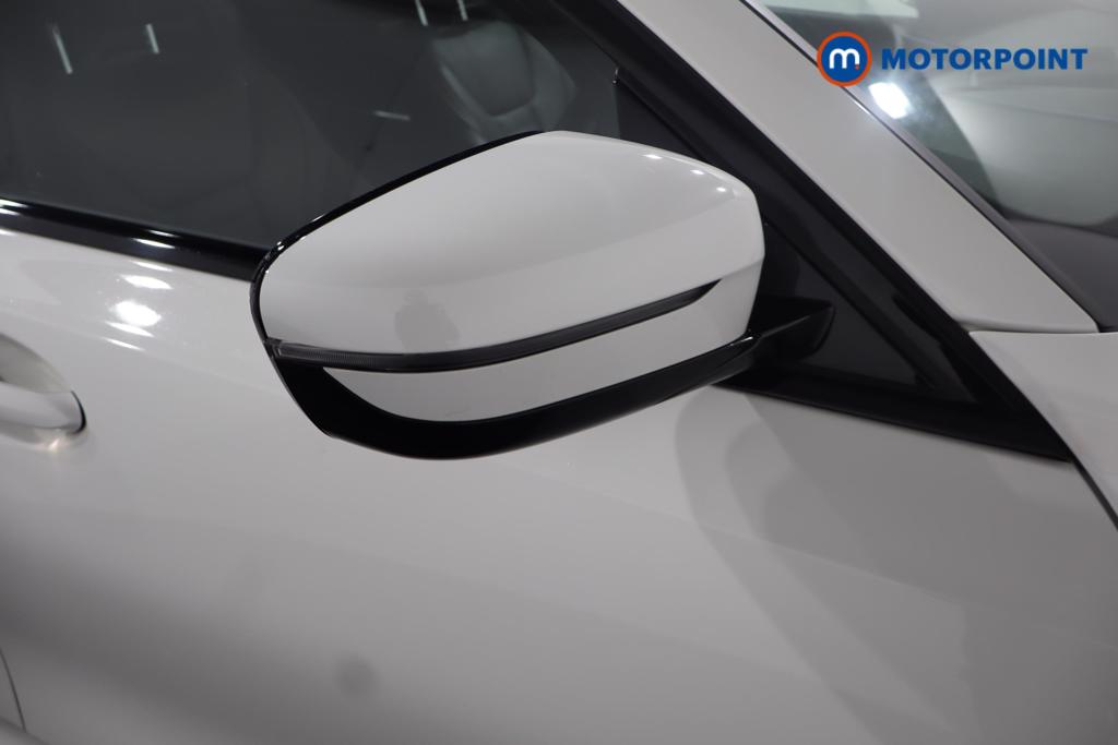 BMW 3 Series M Sport Automatic Petrol Plug-In Hybrid Saloon - Stock Number (1599622) - 24th supplementary image