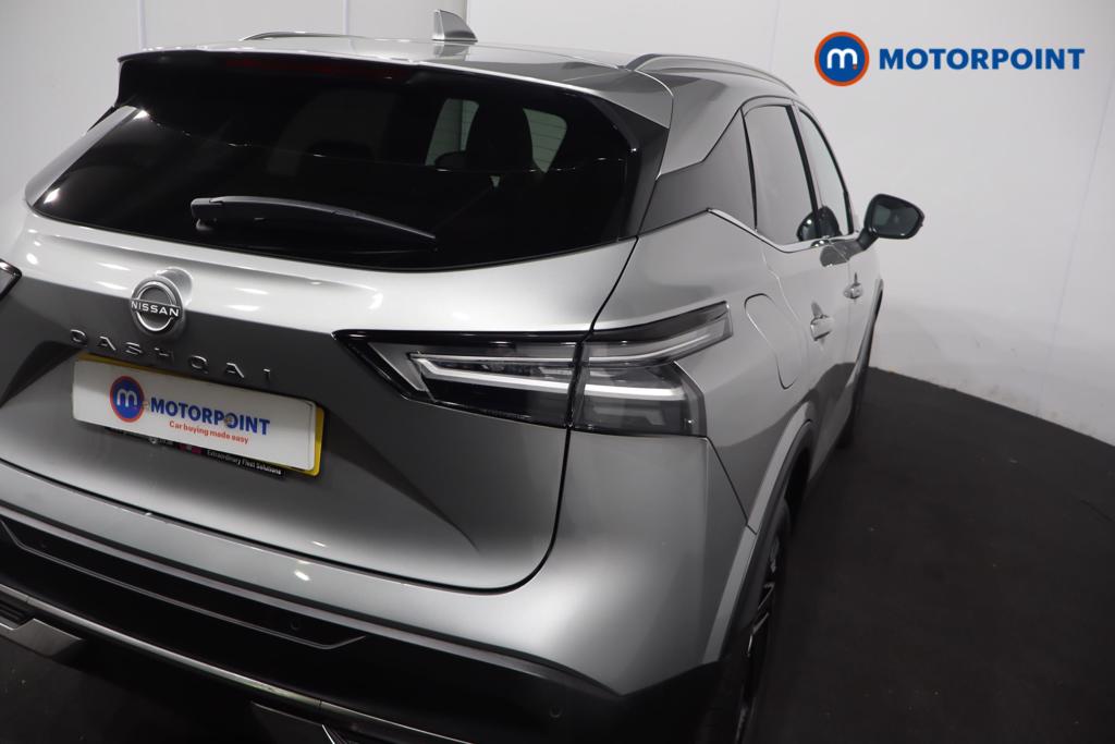 Nissan Qashqai N-Connecta Manual Petrol SUV - Stock Number (1599631) - 5th supplementary image