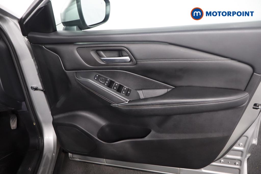 Nissan Qashqai N-Connecta Manual Petrol SUV - Stock Number (1599631) - 11th supplementary image