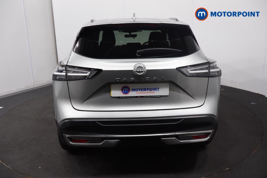 Nissan Qashqai N-Connecta Manual Petrol SUV - Stock Number (1599631) - 1st supplementary image