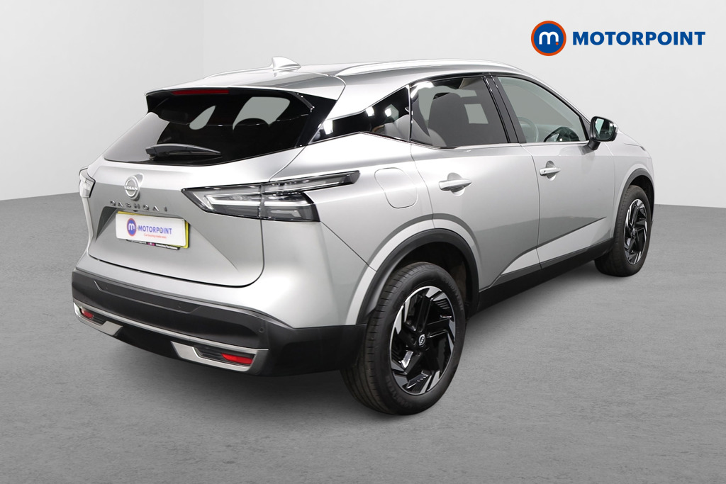 Nissan Qashqai N-Connecta Manual Petrol SUV - Stock Number (1599631) - Drivers side rear corner