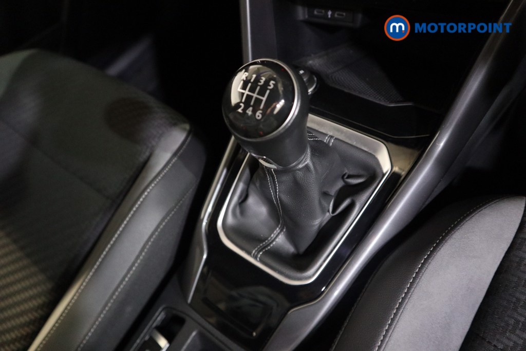 Volkswagen T-Roc R-Line Manual Petrol SUV - Stock Number (1599797) - 10th supplementary image