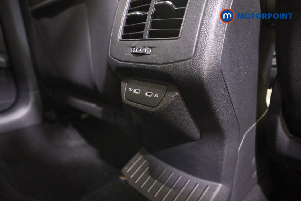 Volkswagen T-Roc R-Line Manual Petrol SUV - Stock Number (1599797) - 19th supplementary image