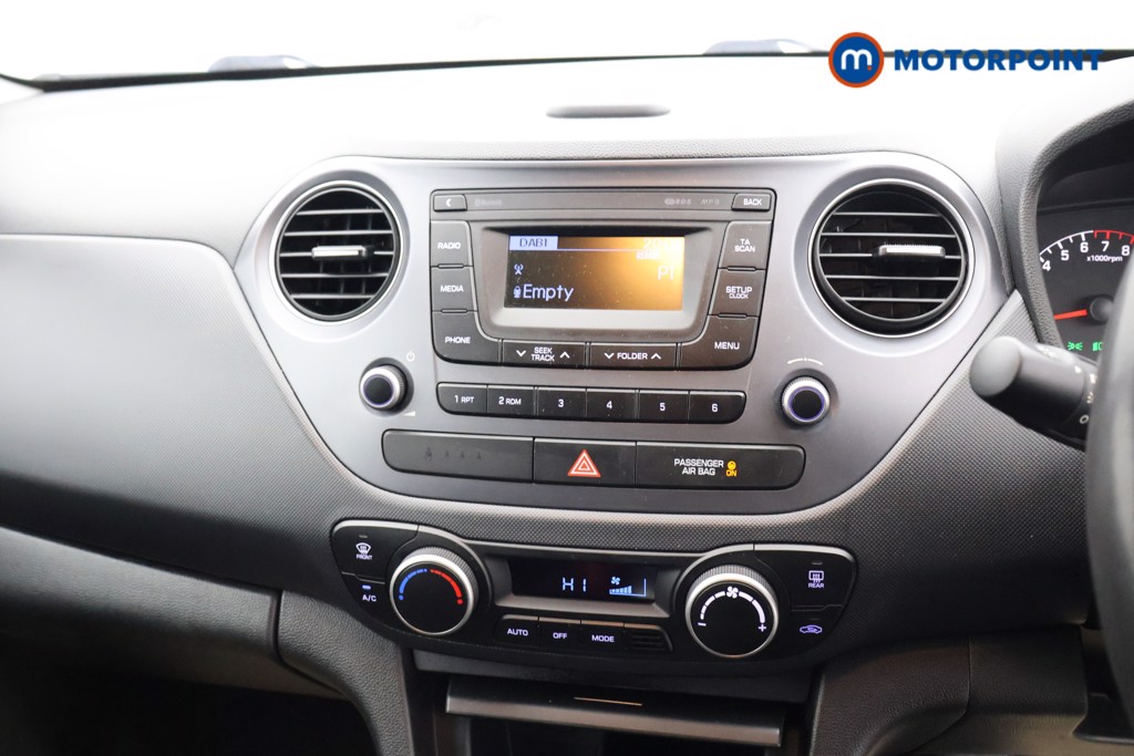 Hyundai I10 Premium Manual Petrol Hatchback - Stock Number (1599811) - 8th supplementary image