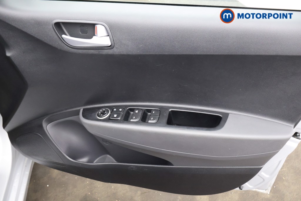 Hyundai I10 Premium Manual Petrol Hatchback - Stock Number (1599811) - 12th supplementary image