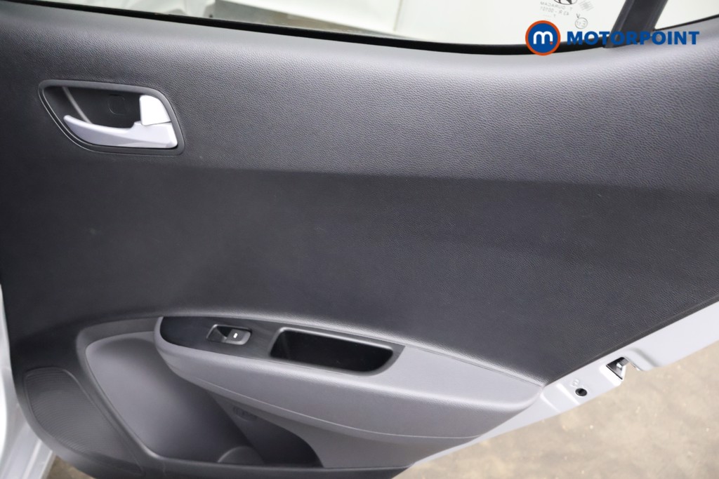 Hyundai I10 Premium Manual Petrol Hatchback - Stock Number (1599811) - 17th supplementary image