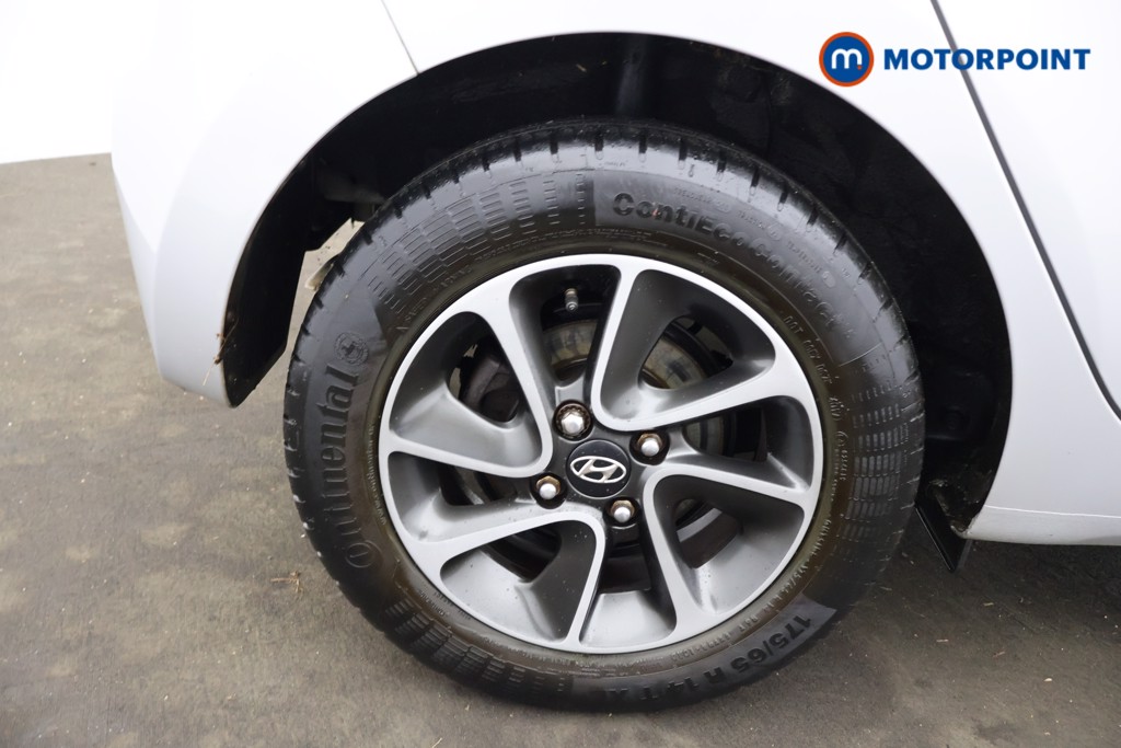 Hyundai I10 Premium Manual Petrol Hatchback - Stock Number (1599811) - 24th supplementary image