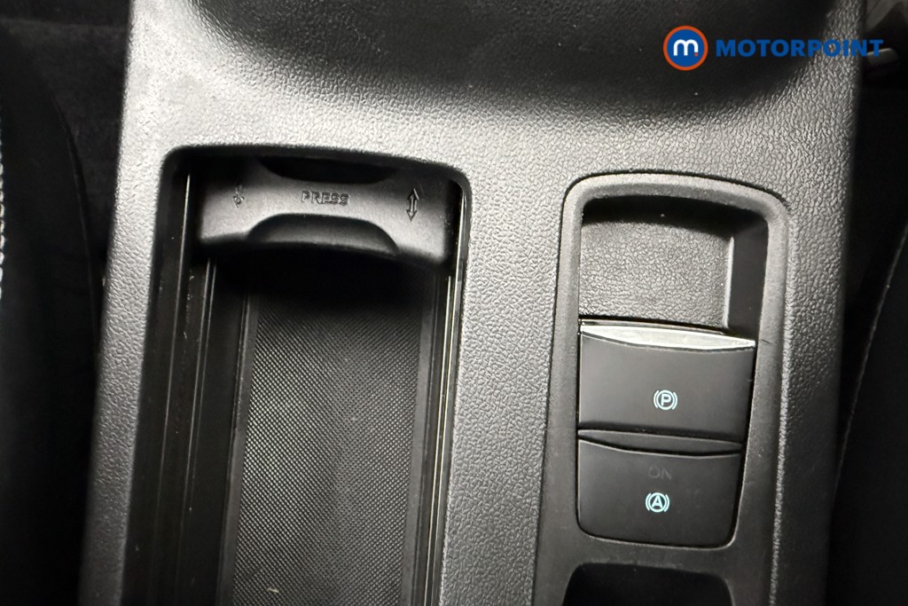 Ford Focus St-Line X Manual Petrol Hatchback - Stock Number (1600463) - 15th supplementary image