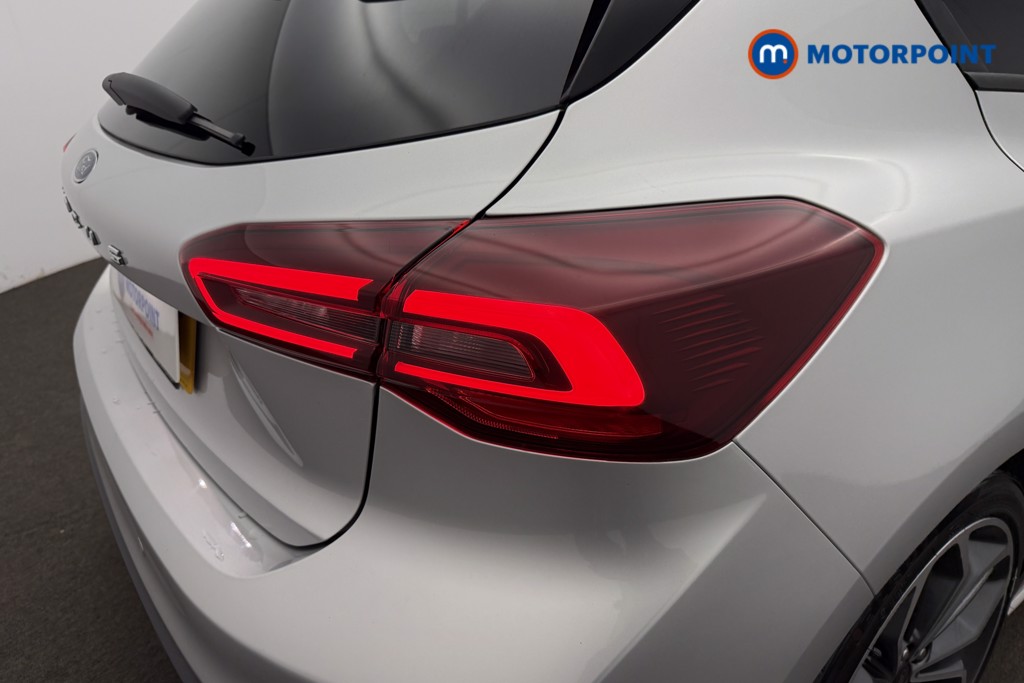 Ford Focus St-Line X Manual Petrol Hatchback - Stock Number (1600463) - 19th supplementary image