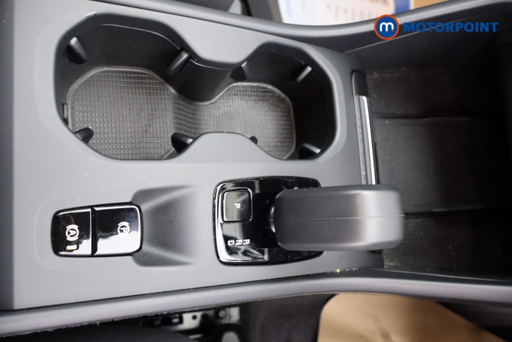 Volvo Xc40 Core Automatic Petrol SUV - Stock Number (1600687) - 8th supplementary image