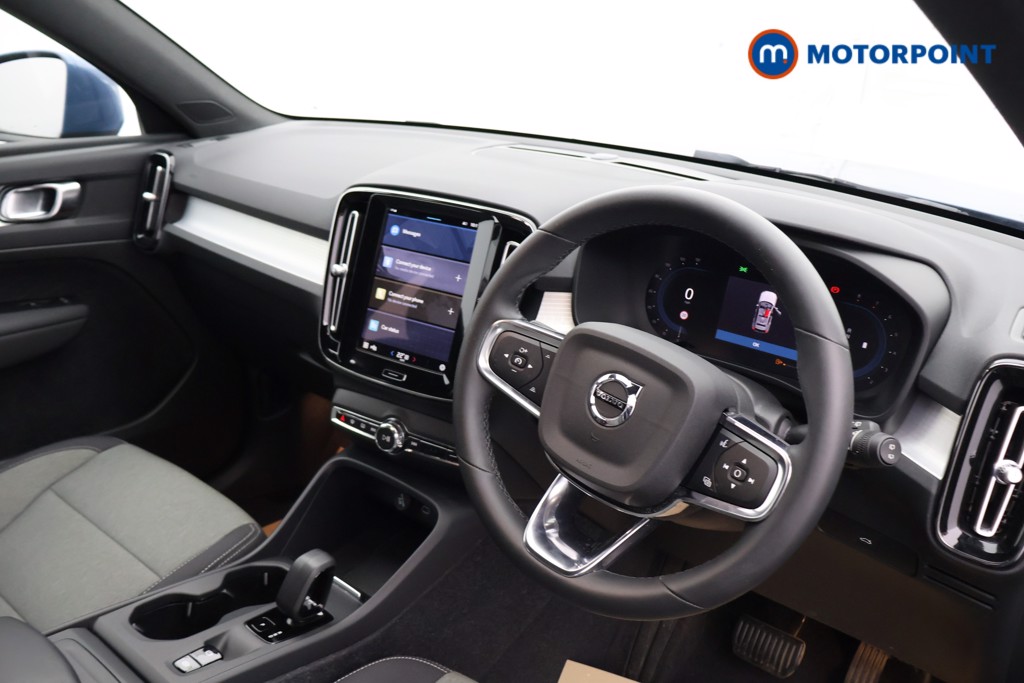 Volvo Xc40 Core Automatic Petrol SUV - Stock Number (1600687) - 12th supplementary image