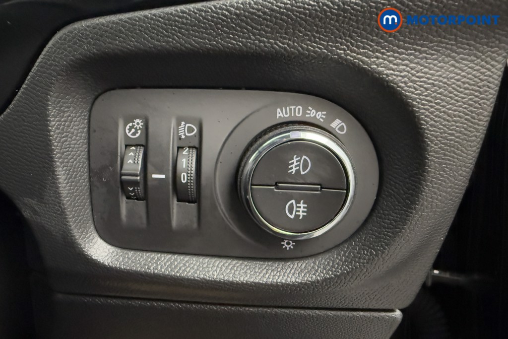 Vauxhall Corsa GS Manual Petrol Hatchback - Stock Number (1600858) - 13th supplementary image