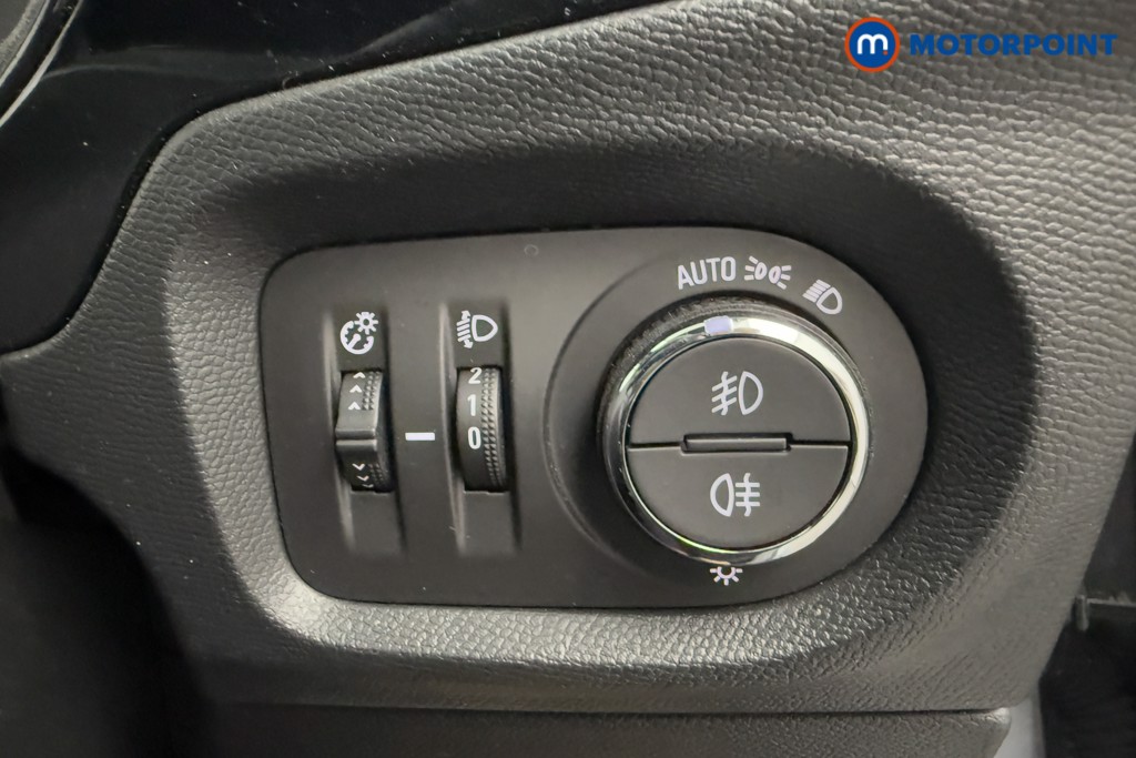 Vauxhall Corsa GS Manual Petrol Hatchback - Stock Number (1600871) - 13th supplementary image