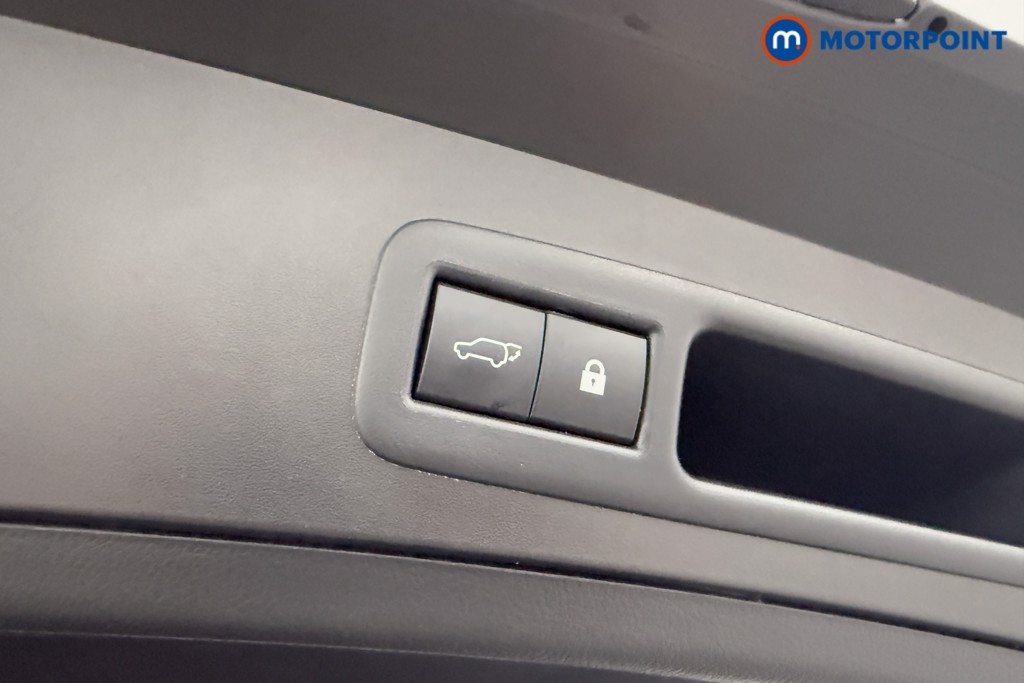 Lexus UX F-Sport Automatic Petrol-Electric Hybrid SUV - Stock Number (1601067) - 32nd supplementary image