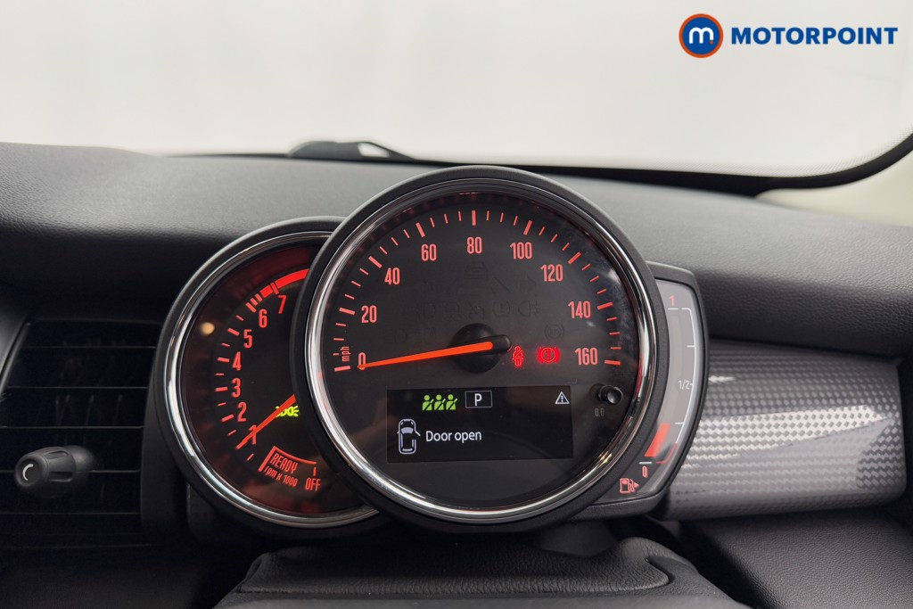 Mini Hatchback Cooper Classic Automatic Petrol Hatchback - Stock Number (1601101) - 5th supplementary image
