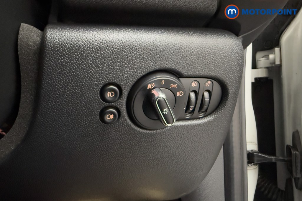 Mini Hatchback Cooper Classic Automatic Petrol Hatchback - Stock Number (1601101) - 18th supplementary image