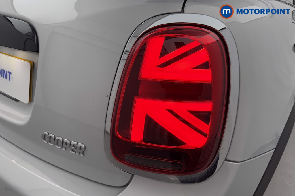 Mini Hatchback Cooper Classic Automatic Petrol Hatchback - Stock Number (1601101) - 26th supplementary image