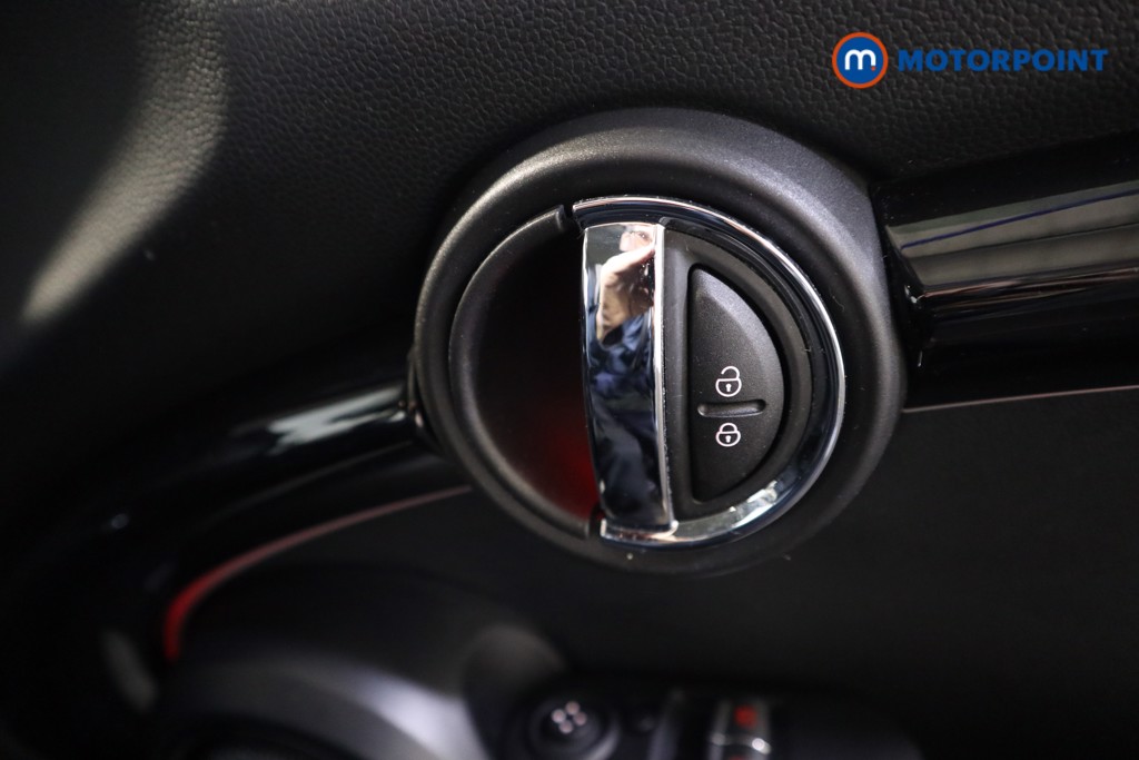 Mini Hatchback Cooper S Level 1 Automatic Electric Hatchback - Stock Number (1601105) - 12th supplementary image