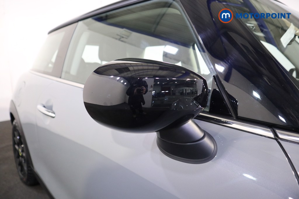 Mini Hatchback Cooper S Level 1 Automatic Electric Hatchback - Stock Number (1601105) - 24th supplementary image