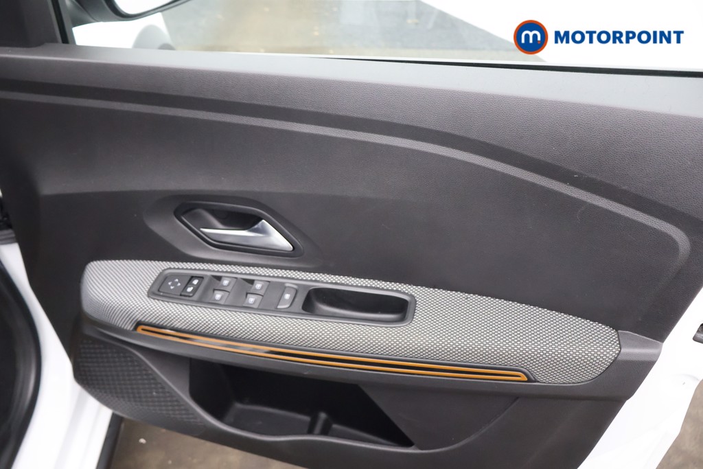 Dacia Sandero Stepway Comfort Manual Petrol Hatchback - Stock Number (1601333) - 14th supplementary image