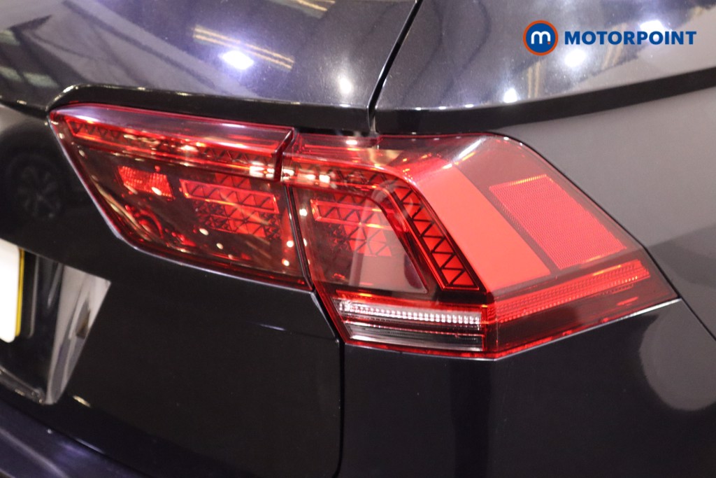Volkswagen Tiguan R-Line Automatic Diesel SUV - Stock Number (1601499) - 28th supplementary image