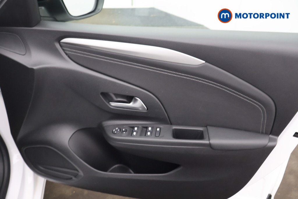 Vauxhall Corsa SRI Manual Petrol Hatchback - Stock Number (1601981) - 13th supplementary image