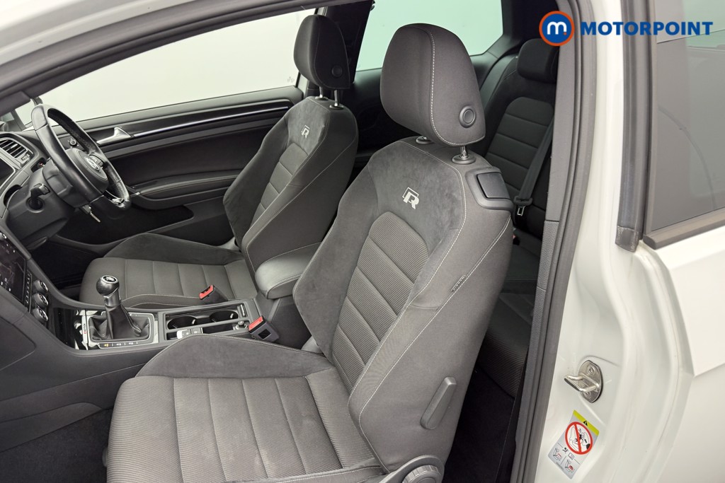 Volkswagen Golf R Manual Petrol Hatchback - Stock Number (1602167) - 15th supplementary image