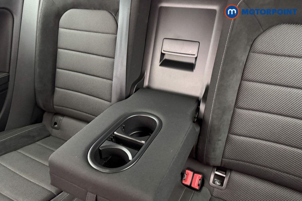 Volkswagen Golf R Manual Petrol Hatchback - Stock Number (1602167) - 19th supplementary image