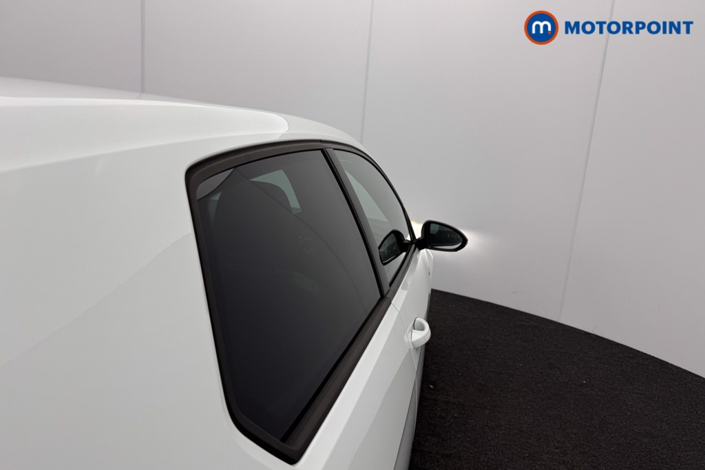 Volkswagen Golf R Manual Petrol Hatchback - Stock Number (1602167) - 29th supplementary image