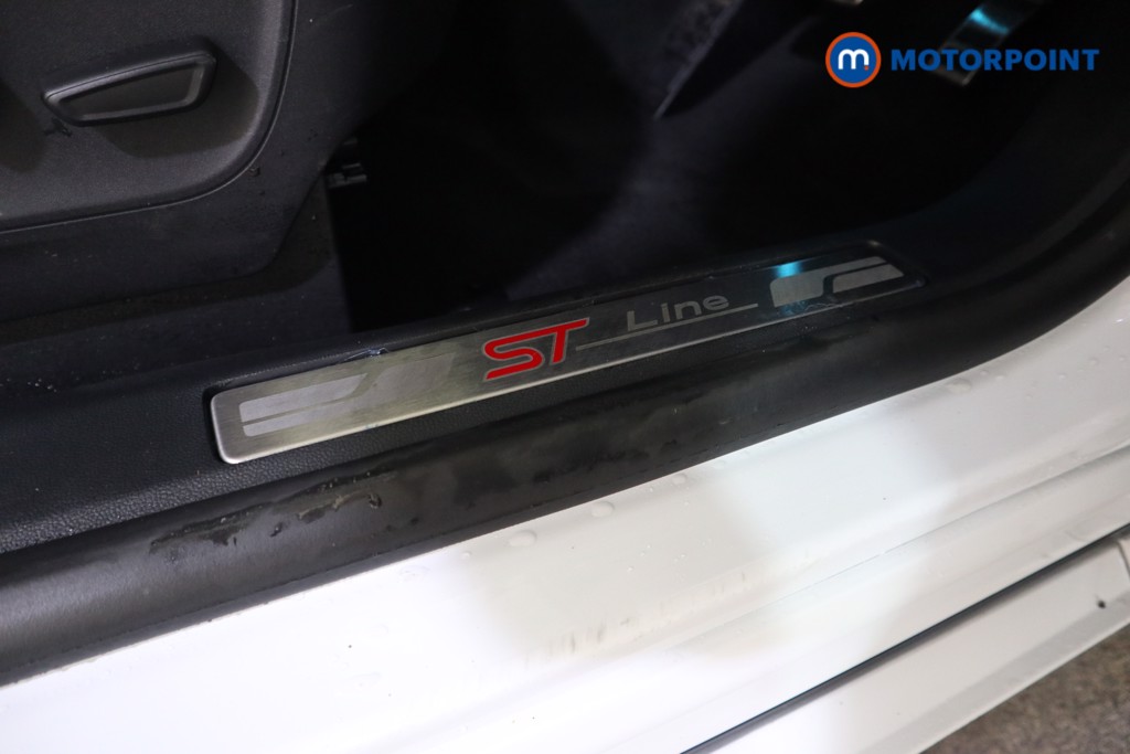 Ford Kuga St-Line Edition Automatic Petrol-Electric Hybrid SUV - Stock Number (1602317) - 14th supplementary image