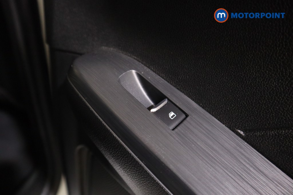 Ford Kuga St-Line Edition Automatic Petrol-Electric Hybrid SUV - Stock Number (1602317) - 19th supplementary image