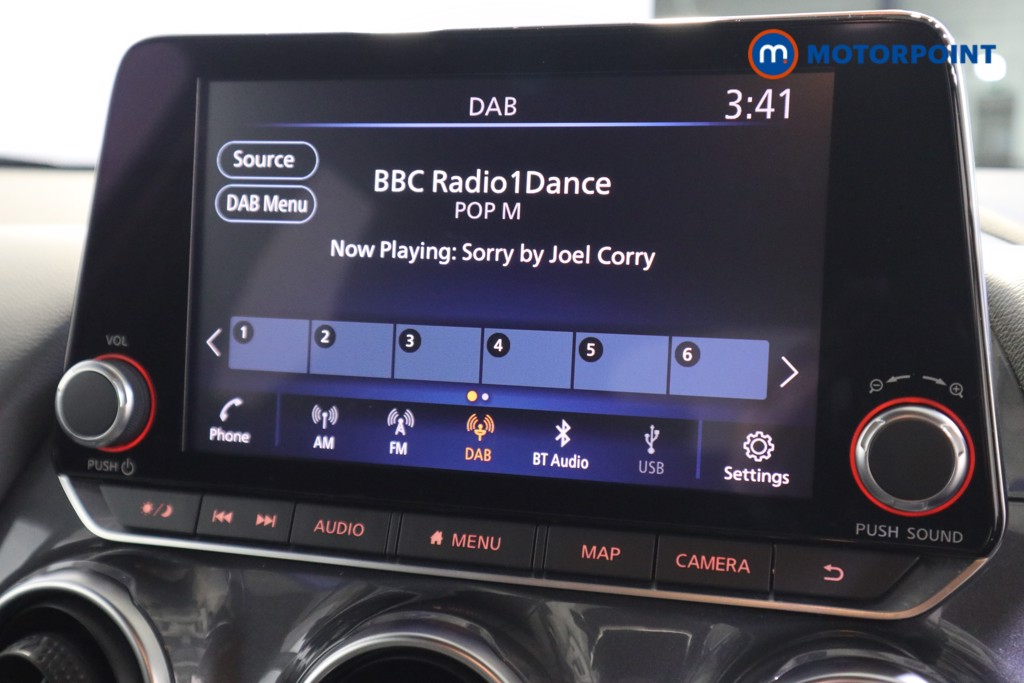 Nissan Juke N-Connecta Automatic Petrol SUV - Stock Number (1602319) - 2nd supplementary image