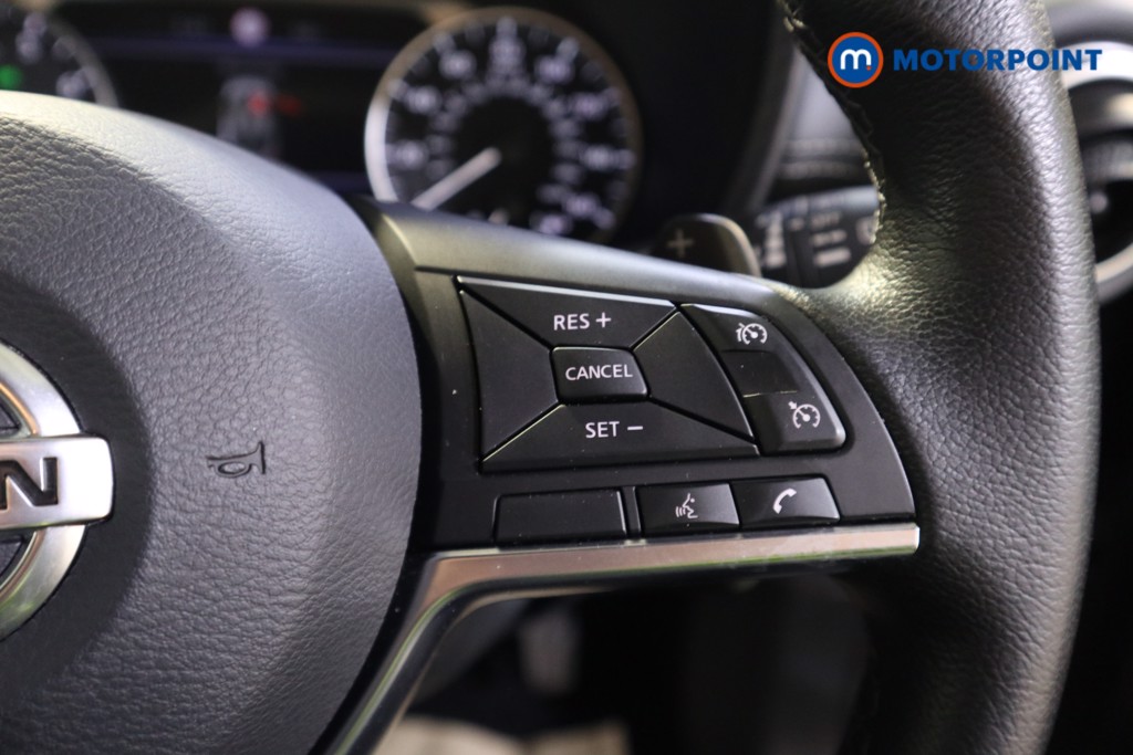 Nissan Juke N-Connecta Automatic Petrol SUV - Stock Number (1602319) - 6th supplementary image