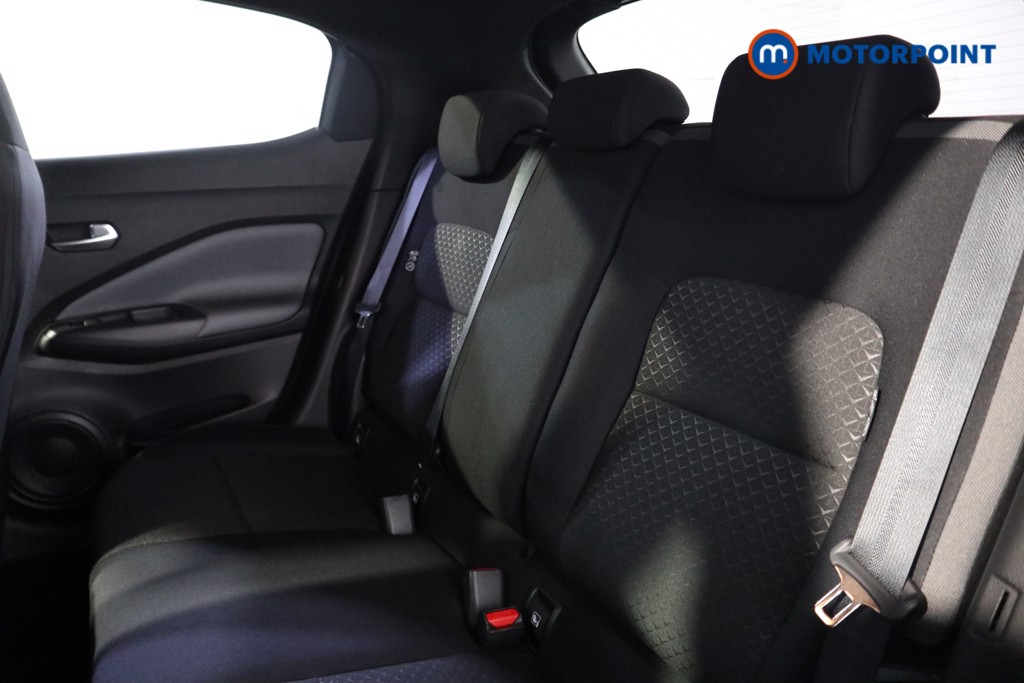 Nissan Juke N-Connecta Automatic Petrol SUV - Stock Number (1602319) - 10th supplementary image