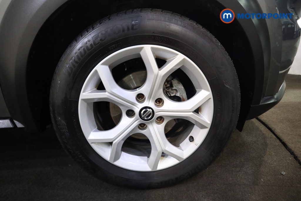 Nissan Juke N-Connecta Automatic Petrol SUV - Stock Number (1602319) - 14th supplementary image