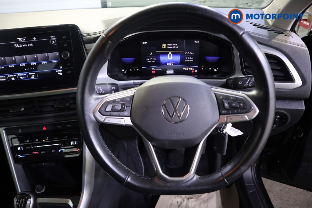 Volkswagen T-Roc Life Manual Petrol SUV - Stock Number (1602335) - 3rd supplementary image