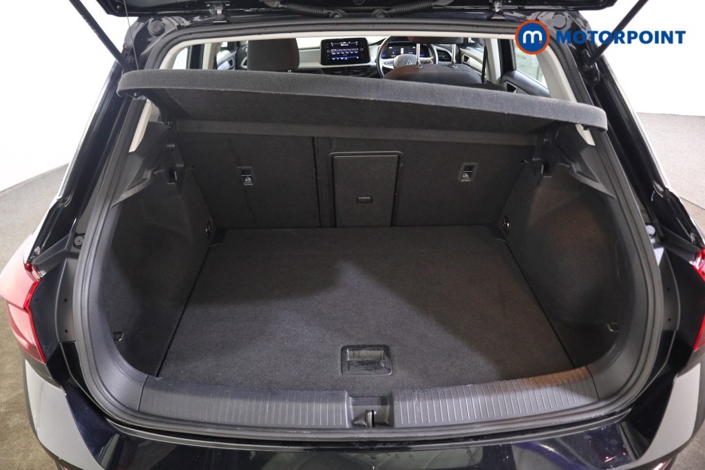 Volkswagen T-Roc Life Manual Petrol SUV - Stock Number (1602335) - 12th supplementary image