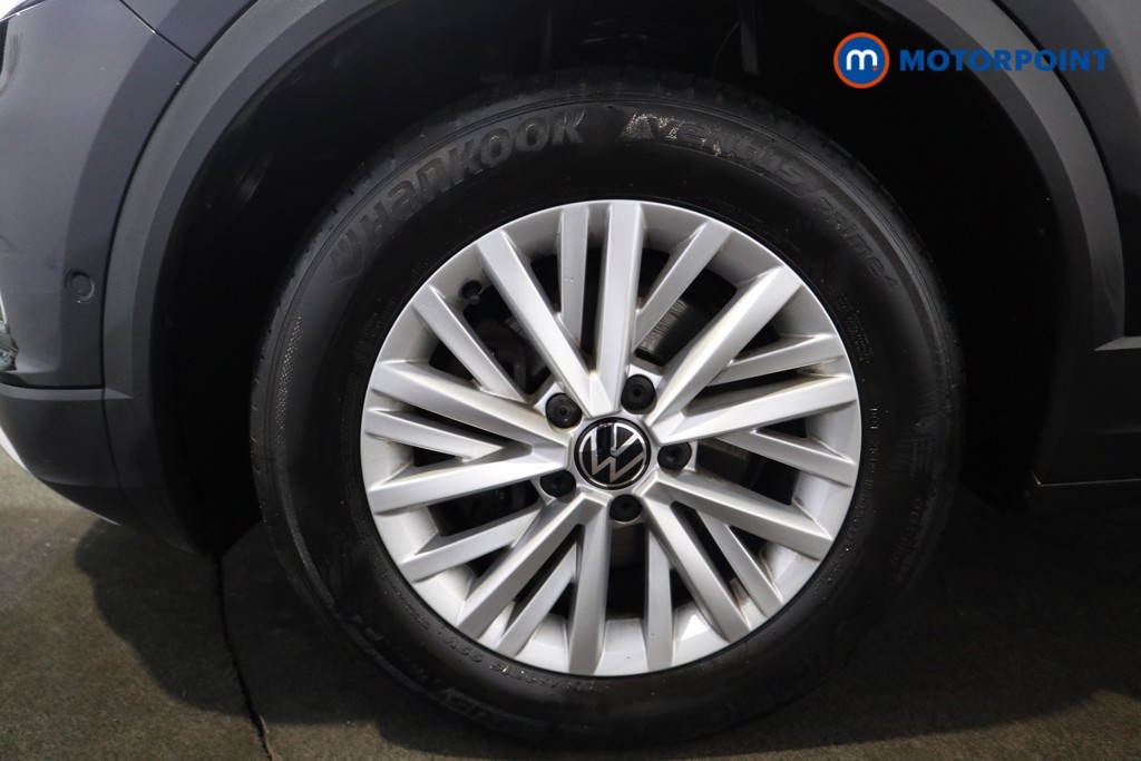Volkswagen T-Roc Life Manual Petrol SUV - Stock Number (1602335) - 15th supplementary image