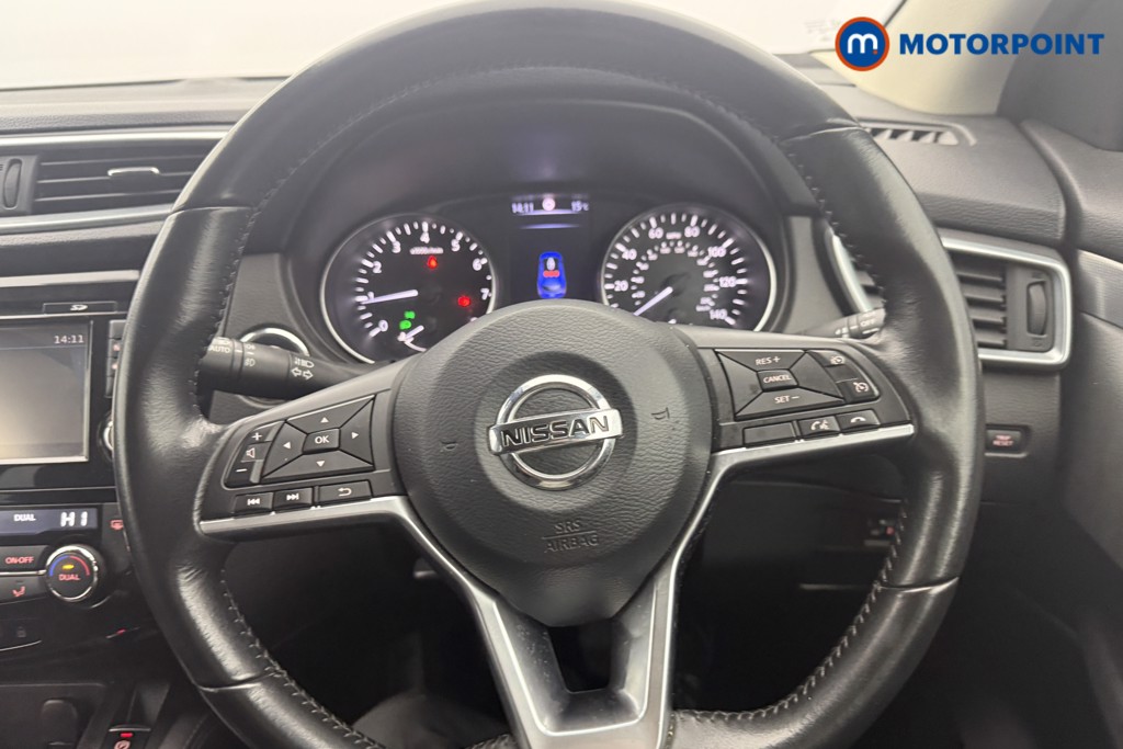 Nissan Qashqai N-Connecta Manual Petrol SUV - Stock Number (1602343) - 5th supplementary image