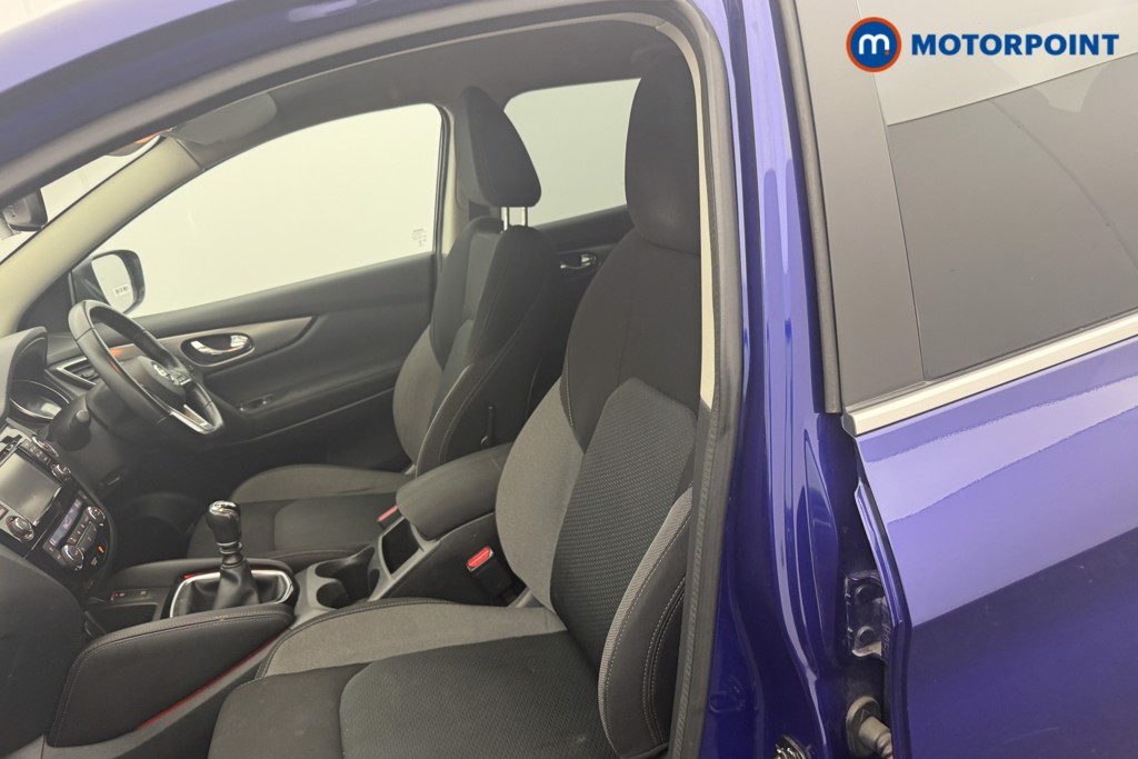 Nissan Qashqai N-Connecta Manual Petrol SUV - Stock Number (1602343) - 14th supplementary image
