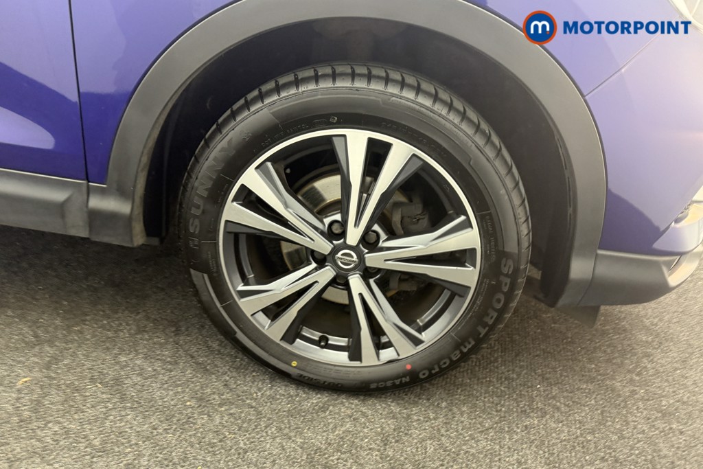 Nissan Qashqai N-Connecta Manual Petrol SUV - Stock Number (1602343) - 23rd supplementary image