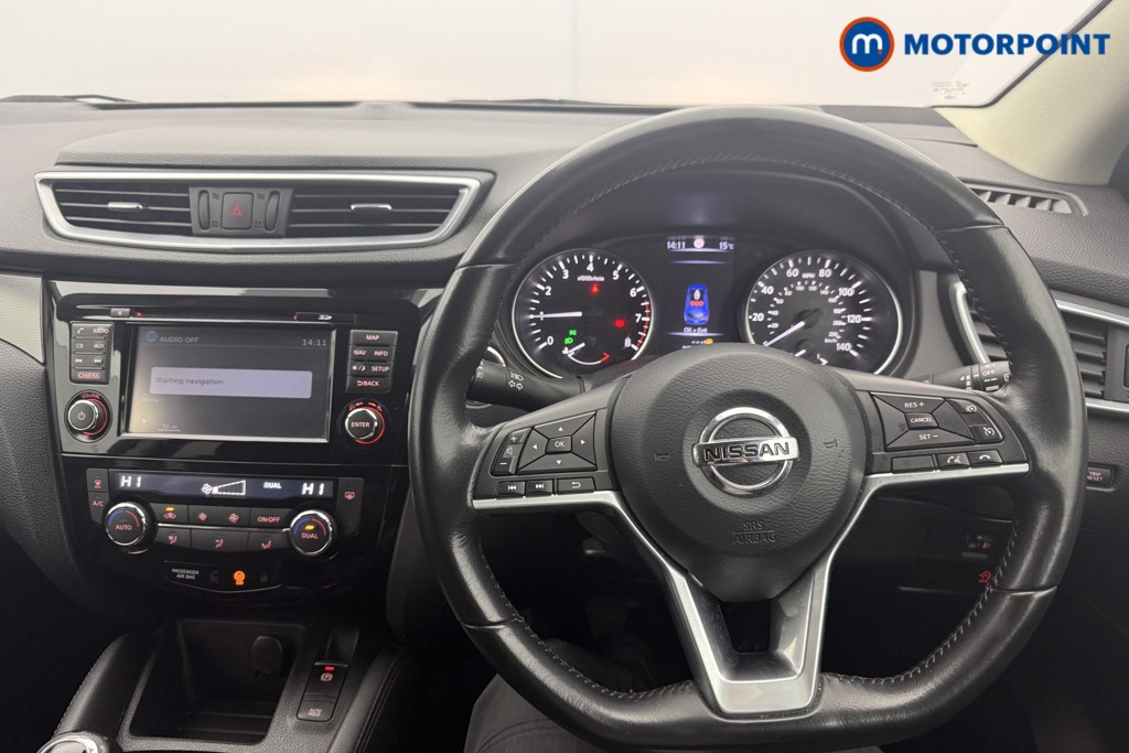 Nissan Qashqai N-Connecta Manual Petrol SUV - Stock Number (1602343) - 1st supplementary image