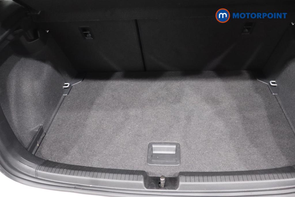 Volkswagen Polo Life Manual Petrol Hatchback - Stock Number (1602500) - 2nd supplementary image