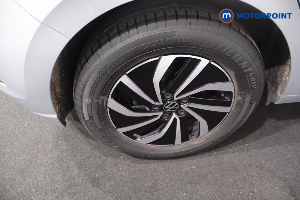 Volkswagen Polo Life Manual Petrol Hatchback - Stock Number (1602500) - 5th supplementary image