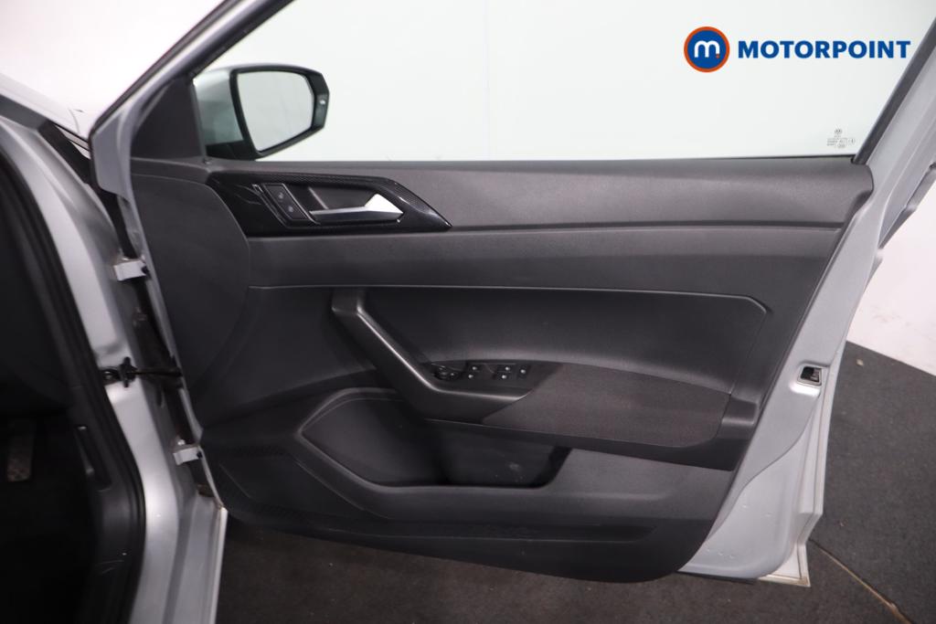 Volkswagen Polo Life Manual Petrol Hatchback - Stock Number (1602500) - 8th supplementary image