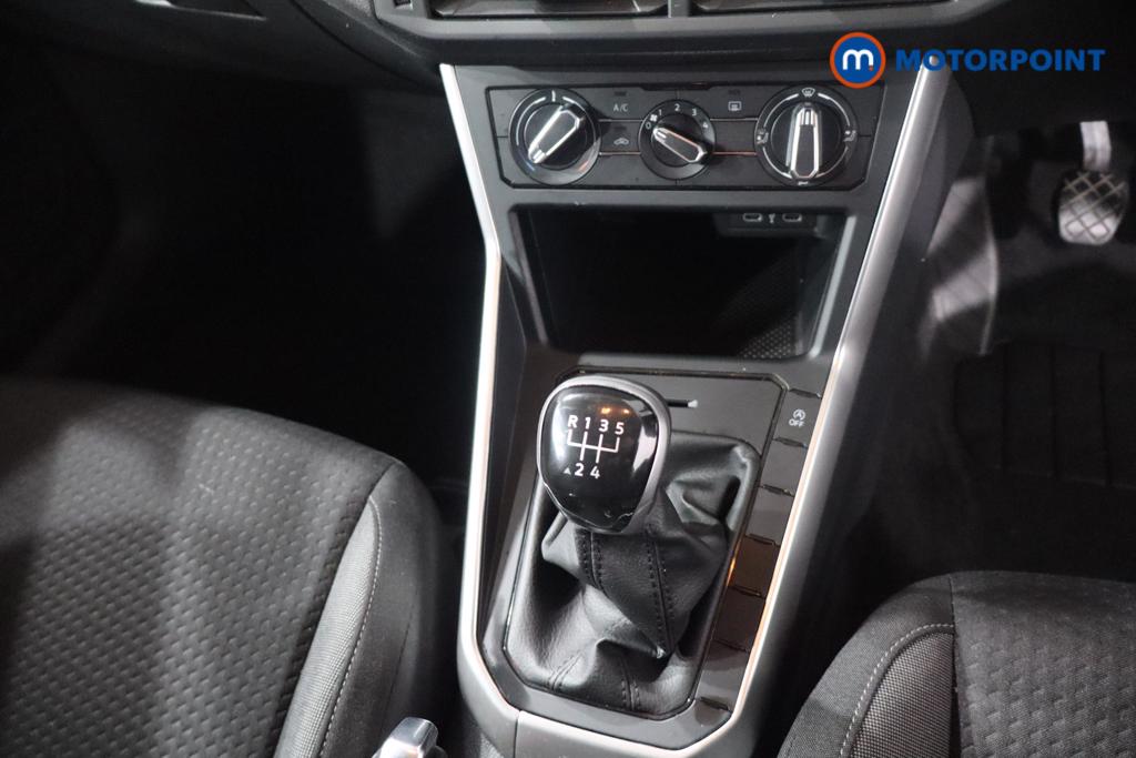 Volkswagen Polo Life Manual Petrol Hatchback - Stock Number (1602500) - 16th supplementary image