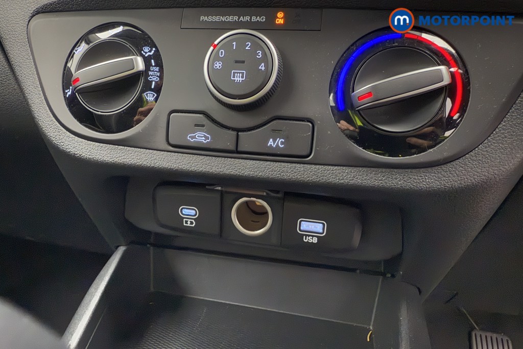 Hyundai I10 Advance Manual Petrol Hatchback - Stock Number (1602564) - 12th supplementary image