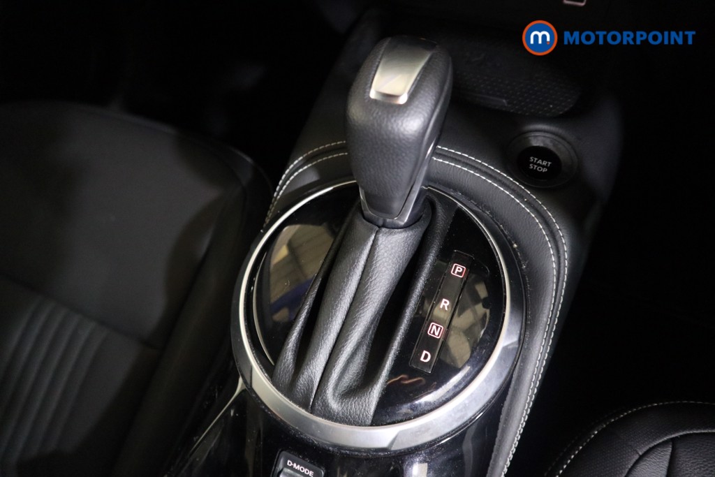 Nissan Juke Tekna Automatic Petrol-Electric Hybrid SUV - Stock Number (1602693) - 8th supplementary image