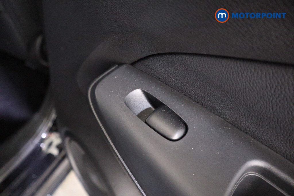 Nissan Juke Tekna Automatic Petrol-Electric Hybrid SUV - Stock Number (1602693) - 17th supplementary image